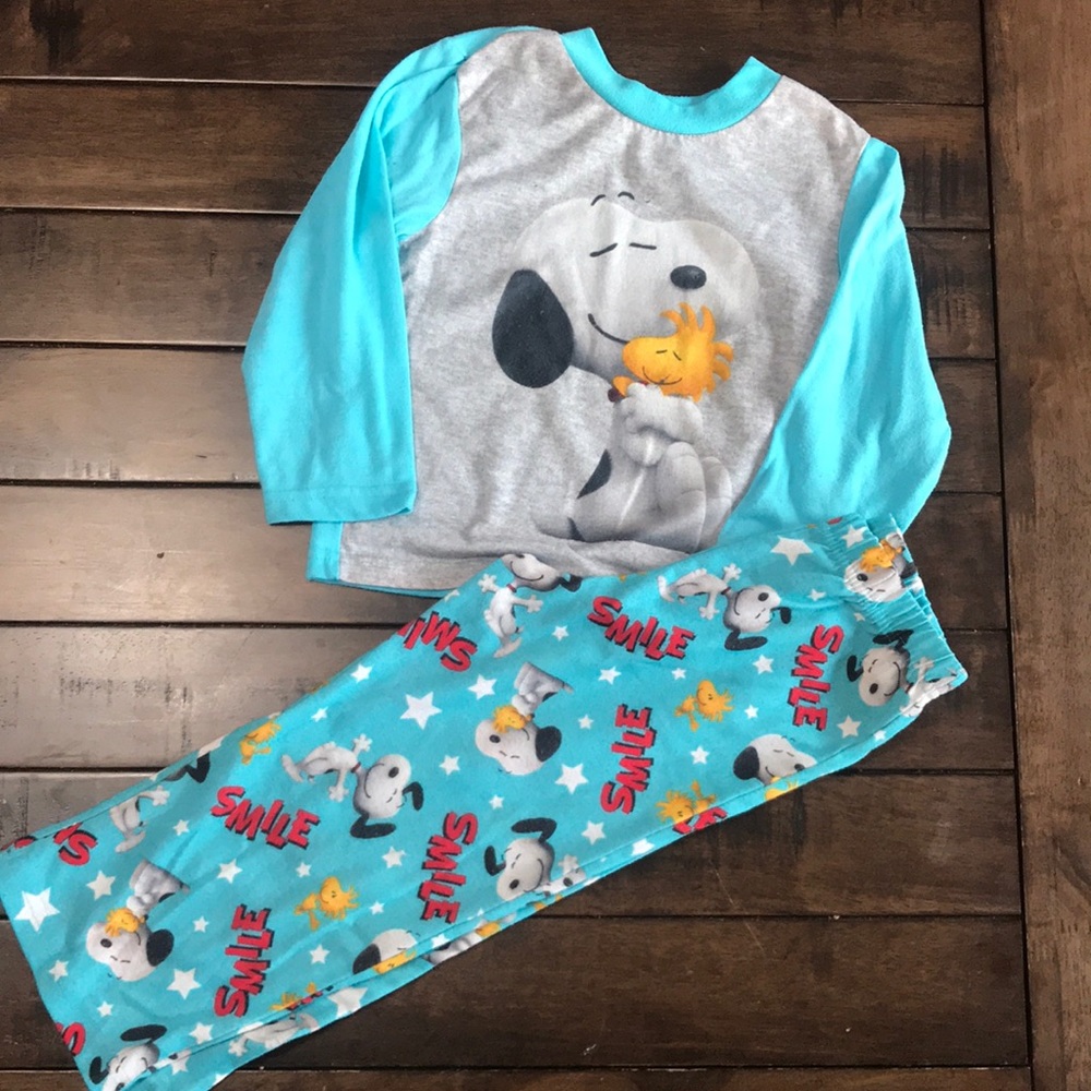 Snoopy 4T pajamas